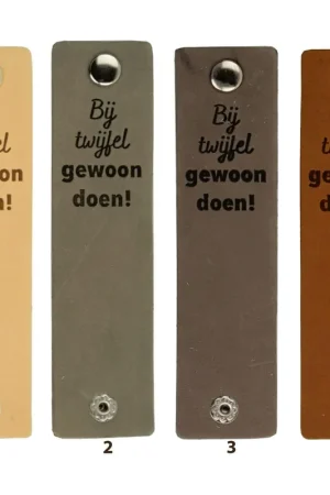 Durable - Leren Label Bij twijfel gewoon doen met drukknoop (2 stuks) Betaalbaar