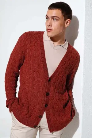 Op = Op Herenvest met V-hals breien - Lang Yarns Norma breipakket