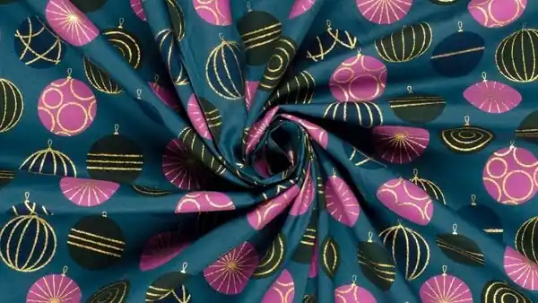 Koopje Petrol Blauwe Kerststof met Glanzende Kerstballen