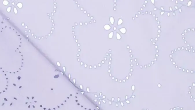 Puffy Cotton Voile Paars \\u2013 100% Katoen Borduursel Hoge Kwaliteit