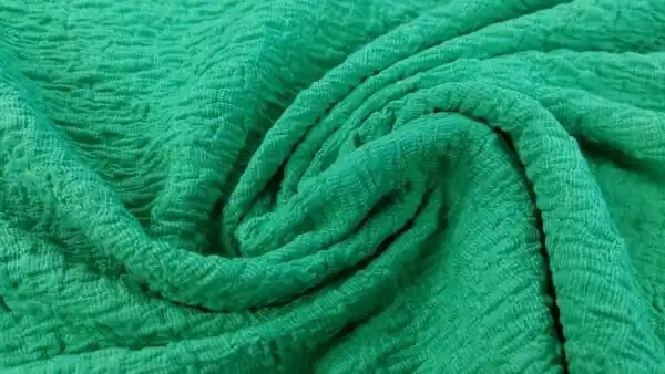 Populair Smogged embroidery effen groene stof \\u2013 rekbare borduurstof in stijlvol groen
