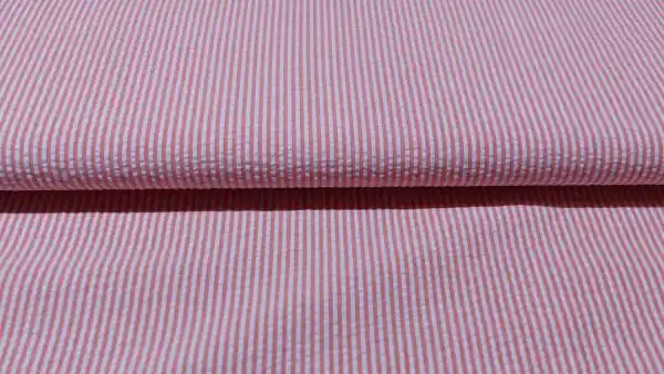Zalmroze seersucker stof met witte strepen Tijdelijk Beschikbaar