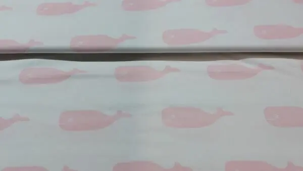 Witte katoen tricot met roze walvissen Exclusieve Aanbieding