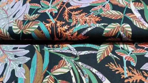 Zwarte viscose tricot met kleurrijke summer twigs afbeeldingen Flitsaanbieding