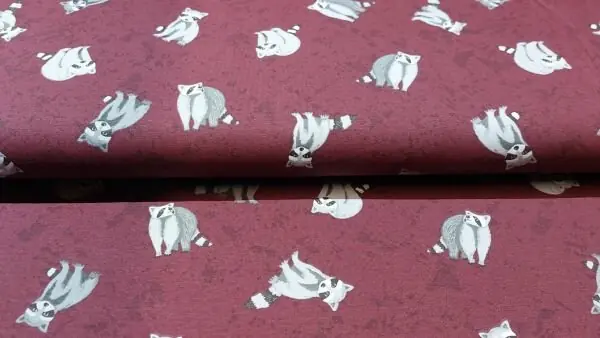 Laatste Kans Bordeaux rode katoen tricot stof met wasberen