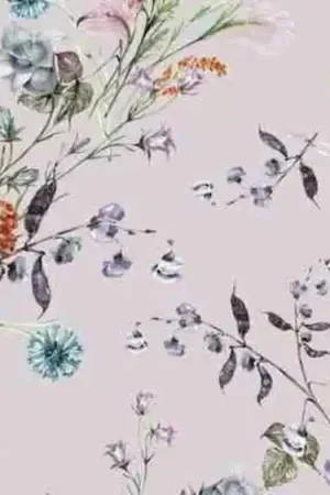 Zacht lila tricot stof met wilde bloemen Direct Beschikbaar