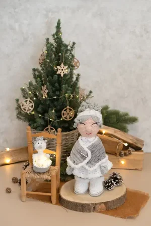 Beperkte Voorraad Haakpatroon - Kerstvrouwtje Jose